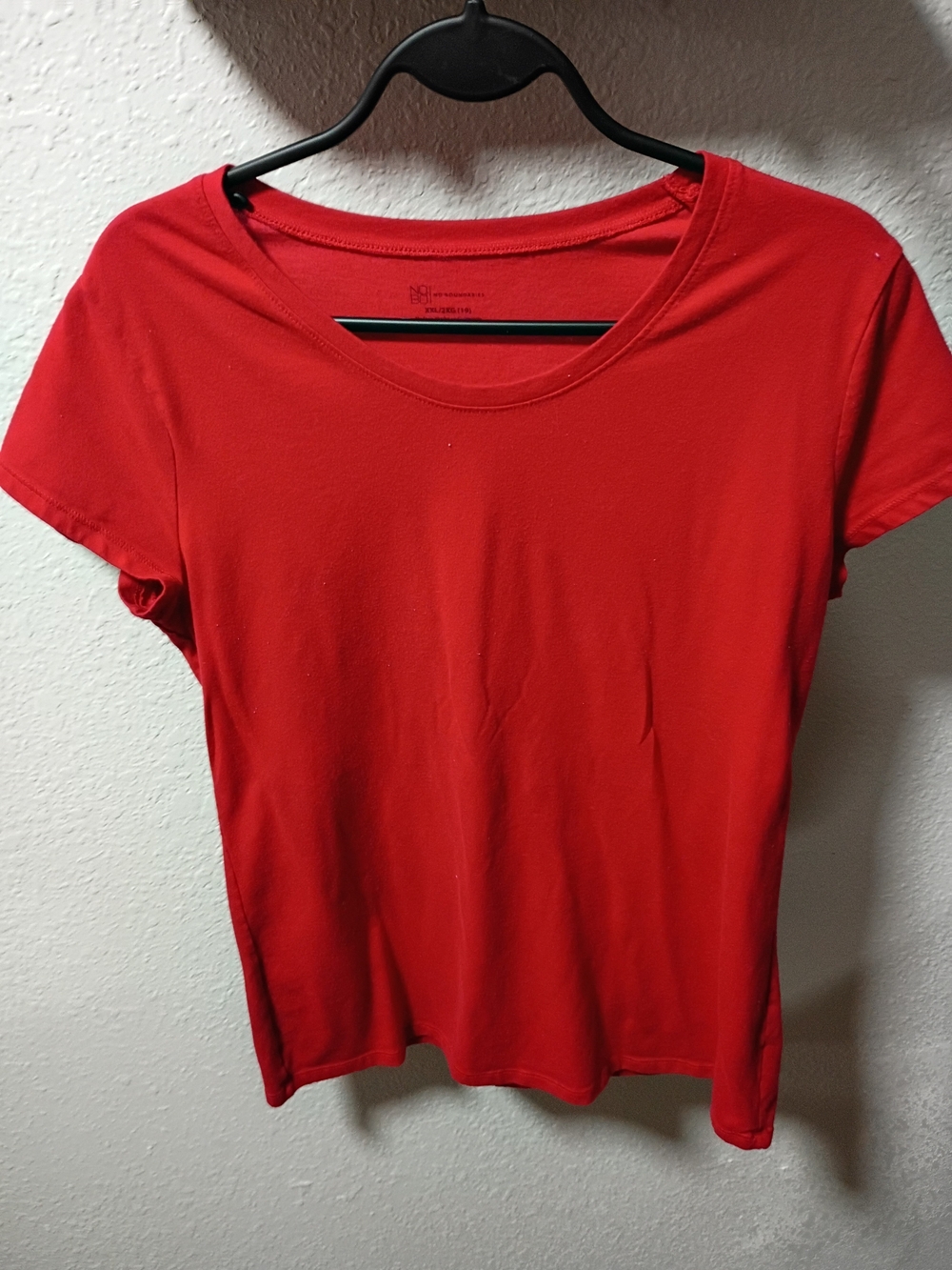 No Boundaries Red Scoop Neck Short Sleeve Tee Size XXL (19)